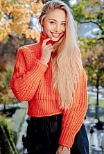 Ukrainian mail order bride Olha from Kyiv with blonde hair and blue eye color - image 3