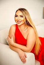 Ukrainian mail order bride Anna from Kyiv with blonde hair and green eye color - image 9