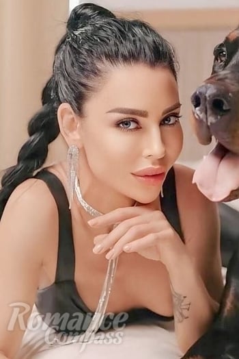 Ukrainian mail order bride Olena from Dnipro with brunette hair and green eye color - image 1