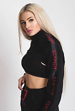 Ukrainian mail order bride Oleksandra from Warsaw with blonde hair and black eye color - image 12