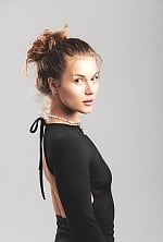 Ukrainian mail order bride Irina from Tiraspol with light brown hair and green eye color - image 6