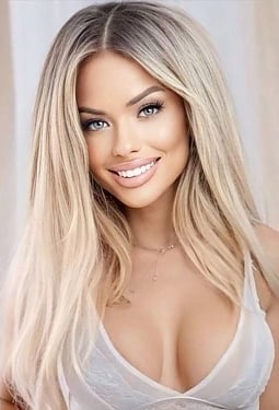 Anastasiia, 34 y.o. from Odesa, Ukraine