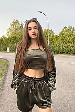 Ukrainian mail order bride Anna from Berlin with brunette hair and brown eye color - image 3
