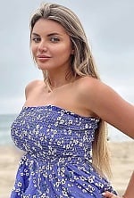 Ukrainian mail order bride Hanna from Springfield with blonde hair and blue eye color - image 8