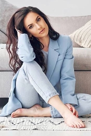 Ukrainian mail order bride Lyubov from Ternopil with black hair and grey eye color - image 1