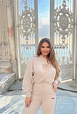 Ukrainian mail order bride Anna from Dubai with light brown hair and green eye color - image 12