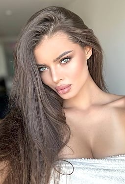 Anastasiia, 22 y.o. from Linz, Austria