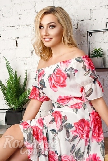 Ukrainian mail order bride Natalya from Lubny with blonde hair and blue eye color - image 1