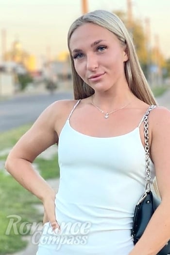 Ukrainian mail order bride Victoria from Kyiv with blonde hair and grey eye color - image 1