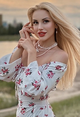 Ekaterina, 33 y.o. from Brasov, Romania