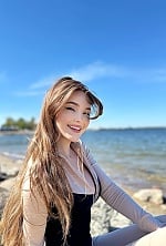 Ukrainian mail order bride Vladilena from Kyiv with light brown hair and green eye color - image 6