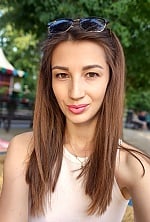 Ukrainian mail order bride Kateryna from Los Angeles with light brown hair and brown eye color - image 2