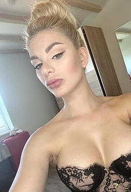 Daria, 27 y.o. from Warsaw, Poland