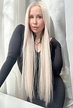 Ukrainian mail order bride Liubov from Kryvyi Rih with blonde hair and green eye color - image 4