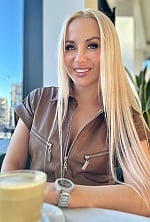 Ukrainian mail order bride Liubov from Kryvyi Rih with blonde hair and green eye color - image 8