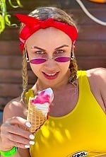 Ukrainian mail order bride Yevheniia from Los Angeles with blonde hair and blue eye color - image 11