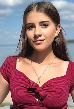 Nataliia, 23 y.o. from Kyiv, Ukraine