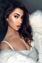Ukrainian mail order bride Margarita from Kharkiv with brunette hair and green eye color - image 4