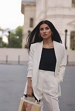 Ukrainian mail order bride Lusine from Berlin with brunette hair and brown eye color - image 5