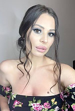 Ukrainian mail order bride Yullia from Milan with black hair and brown eye color - image 11