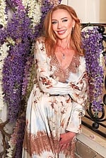 Ukrainian mail order bride Elena from Kyiv with red hair and green eye color - image 5