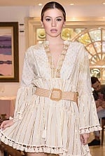 Ukrainian mail order bride Andreina from Madrid with light brown hair and brown eye color - image 7
