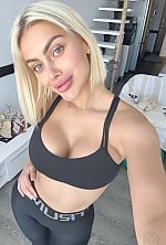 Ukrainian mail order bride Kateryna from Kharkiv with blonde hair and green eye color - image 2