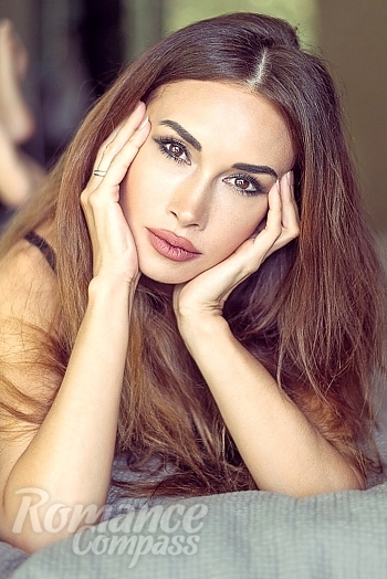 Ukrainian mail order bride Laniya from Almaty with brunette hair and brown eye color - image 1