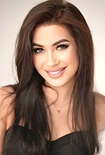 Ukrainian mail order bride Svitlana from Poltava with brunette hair and green eye color - image 6