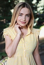 Ukrainian mail order bride Sabina from Mobile with blonde hair and green eye color - image 11