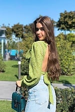 Ukrainian mail order bride Daria from Warsaw with brunette hair and brown eye color - image 4