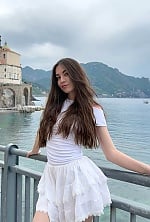 Ukrainian mail order bride Maryna from Ternopil with brunette hair and brown eye color - image 2