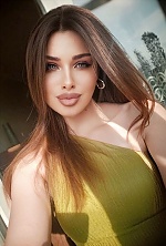 Ukrainian mail order bride Alina from Rivne with light brown hair and green eye color - image 2