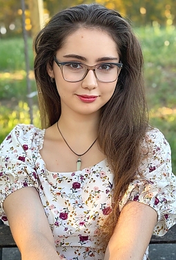 Daria, 19 y.o. from Kyiv, Ukraine
