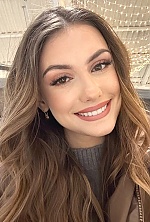 Ukrainian mail order bride Anhelina from Chernivtsi with light brown hair and brown eye color - image 8