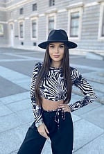 Ukrainian mail order bride Mariya from Odesa with brunette hair and brown eye color - image 5