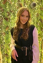 Ukrainian mail order bride Sofia from Chernihiv with light brown hair and blue eye color - image 6