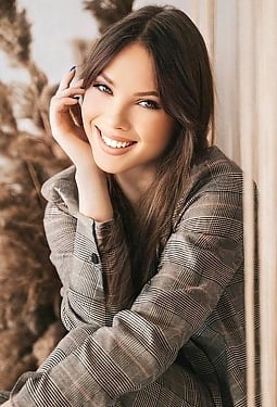 Sofia, 21 y.o. from Chernihiv, Ukraine