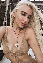 Ukrainian mail order bride Danila from New York with blonde hair and green eye color - image 6