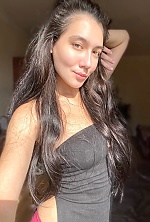Ukrainian mail order bride Alina from Kyiv with black hair and brown eye color - image 4