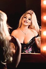 Ukrainian mail order bride Julia from Kryvyi Rih with blonde hair and blue eye color - image 9