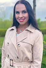 Ukrainian mail order bride Oksana from Paris with brunette hair and brown eye color - image 8