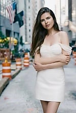 Ukrainian mail order bride Yulia from New York with light brown hair and blue eye color - image 10