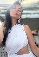 Ukrainian mail order bride Yana from Berlin with brunette hair and green eye color - image 10