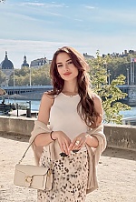 Ukrainian mail order bride Yelyzaveta from Lyon with light brown hair and grey eye color - image 3