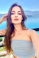 Ukrainian mail order bride Yelyzaveta from Lyon with light brown hair and grey eye color - image 4