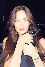 Ukrainian mail order bride Yelyzaveta from Lyon with light brown hair and grey eye color - image 9