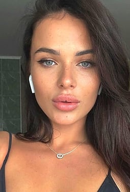 Anastasia, 28 y.o. from London, England
