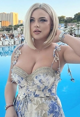Lolita, 32 y.o. from München, Germany