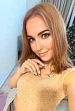 Ukrainian mail order bride Alina from Amsterdam with blonde hair and green eye color - image 2